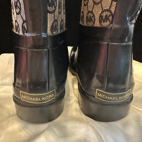 Michael Kors Black and Brown Winter Rain Boots Gorgeous Boot - Picture 5 of 9